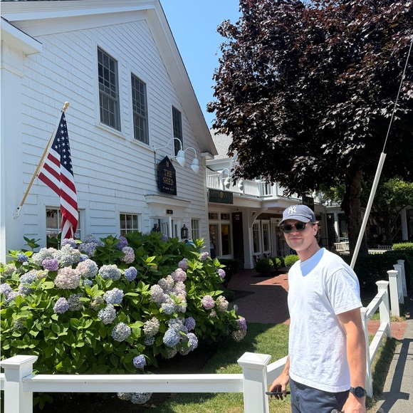 Meet your Posher, Tyler - Picture 1 of 1